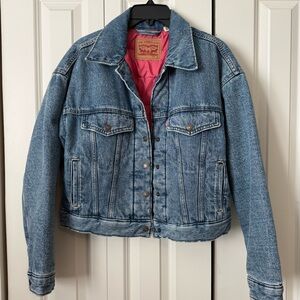 Levi’s Jean jacket with pink lining Sz Small